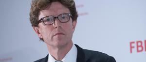 Soll die Fragen der Abgeordneten beantworten: Engelbert Lütke Daldrup.