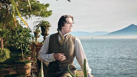 Rupert Everett als Oscar Wilde in Neapel.