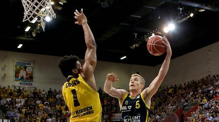 Niels Giffey von Alba Berlin half ordentlich mit beim Sieg über Ludwigsburg.