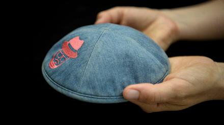 Die Kippa, die im Mittelpunkt des antisemitischen Angriffs Mitte April in Prenzlauer Berg stand.