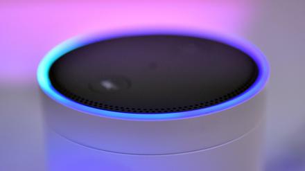 Der Lautsprecher Amazon Echo mit Sprachsteuerung Alexa.