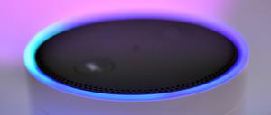 Der Lautsprecher Amazon Echo mit Sprachsteuerung Alexa.