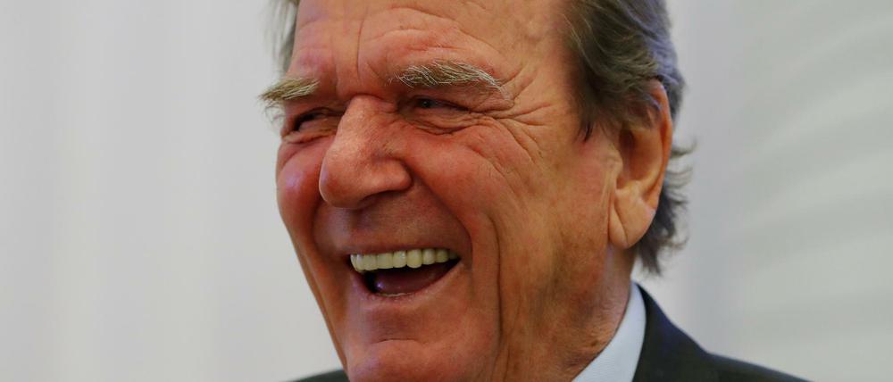 Ex-Kanzler Gerhard Schröder auf einem Arbeitsfrühstück in St. Petersburg.