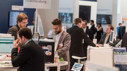 Die gute Lage auf dem Arbeitsmarkt dämpft das Interesse der Menschen in Deutschland an einer Selbstständigkeit.