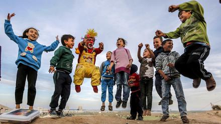 „L“ wie Lachen. Das gefällt Kindern überall auf der Welt.