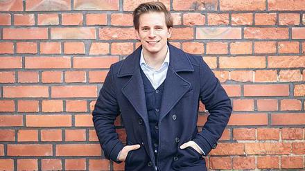 Etienne Bell moderiert bei n-tv neben Nachrichten und Telebörse das monatliche „Startup Magazin“. Die Ausgabe am Sonntag um 18 Uhr 30 beschäftigt sich mit der Zukunft der Energie. 