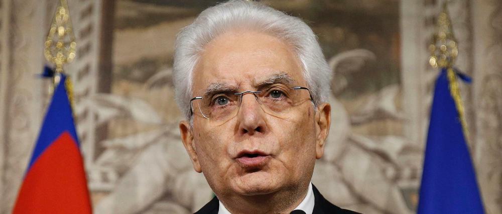 Sergio Mattarella, Präsident von Italien, spricht nach einem Treffen mit dem designierten Ministerpräsidenten Conte, vor Journalisten.