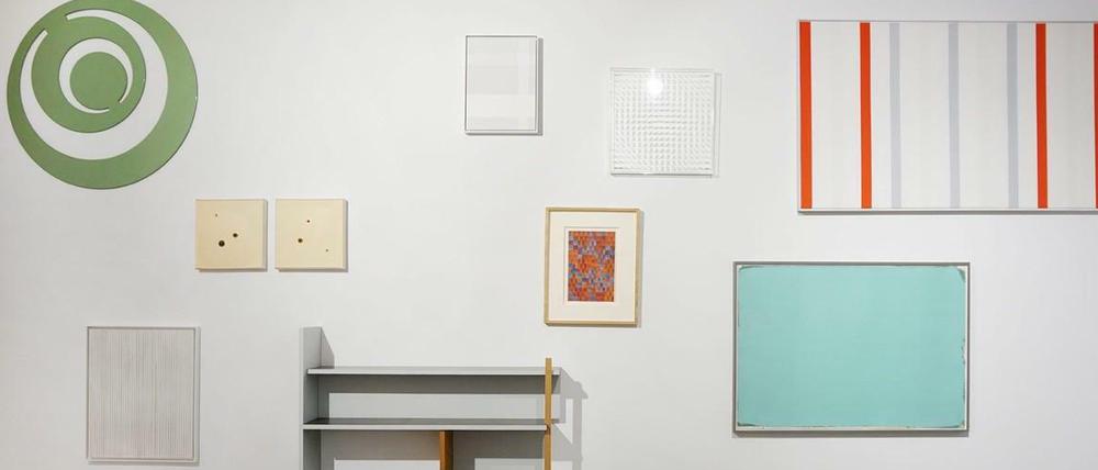 Sternstunde der Bescheidenheit. Innenansicht der Ausstellung "Minimale Differenzen".