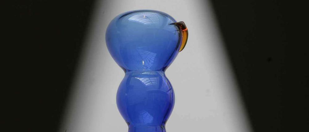 Murano-Glas ist ein beliebtes Material in der Kunst. Hier die Arp-Plastik "Ohne Titel" von 1963.