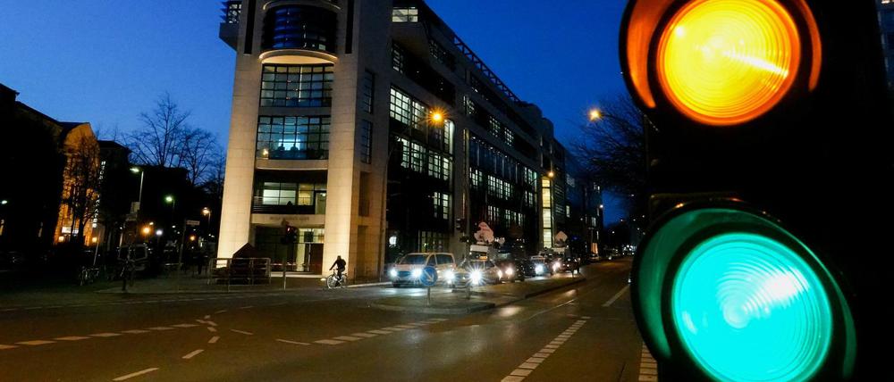 Bei Grün geht's los. Aber würde es nicht auch ohne Ampel gehen?