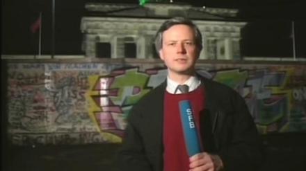 „Wir waren der einzige deutsche TV-Sender, der live berichtet hat“. Robin Lautenbach stand beim Mauerfall 1989 für die „Tagesthemen“ am Brandenburger Tor und am Übergang in der Invalidenstraße. 