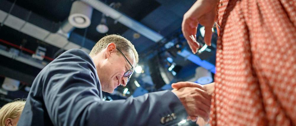Mageres Ergebnis. Mit 64,9 Prozent wurde Michael Müller als Berliner SPD-Vorsitzender wiedergewählt. Glückwünsche kann er gut gebrauchen.
