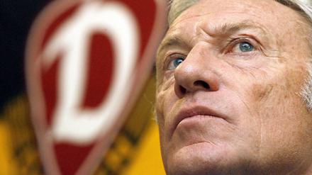 Eduard Geyer als Trainer von Dynamo Dresden.