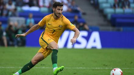 Wiedersehen in Russland: Mathew Leckie wird, wie hier bei einem Spiel gegen Deutschland, wieder für sein Heimatland Australien spielen.