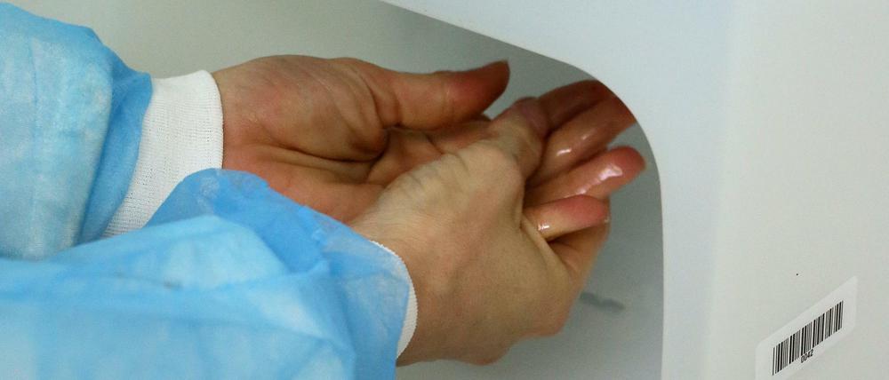 Hygiene im Krankenhaus ist wichtig. Ob bei Vivantes aber saubere Gehaltsstrukturen herrschen, bezweifeln einige.