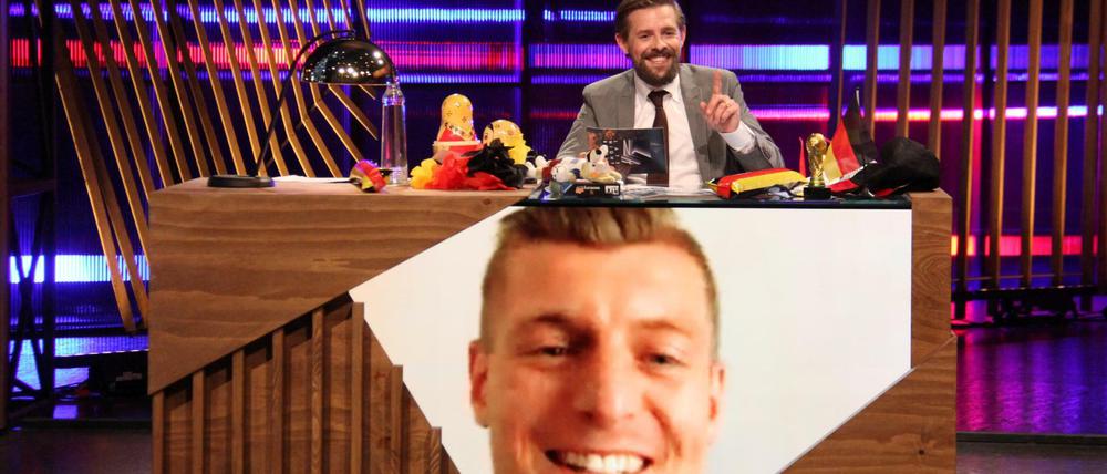 "Late Night Berlin" mit Klaas Heufer-Umlauf und Interviewgast Toni Kroos.