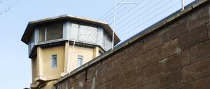 Außenaufnahme der Gedenkstätte Berlin-Hohenschönhausen - ein ehemaliger Stasiknast.
