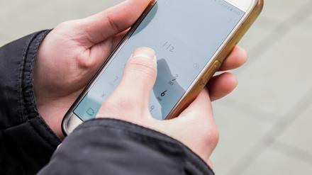 Wer über das LTE-Netz der Telekom einen Notruf absetzen will, könnte derzeit ein Störgeräusch hören.
