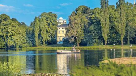 Franz und sein Reich. Schloss Wörlitz, vom Park aus gesehen. Forster war hier beim Fürsten zu Gast. 
