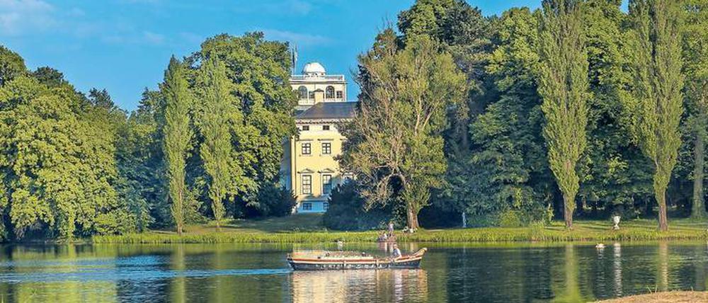 Franz und sein Reich. Schloss Wörlitz, vom Park aus gesehen. Forster war hier beim Fürsten zu Gast.