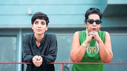 Traumbild. Mitra (Neda Rahmanian, li.) und ihr Star (Najia Skalli).