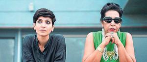 Traumbild. Mitra (Neda Rahmanian, li.) und ihr Star (Najia Skalli). 
