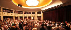 Die letzte Veranstaltung im Theater am Kurfürstendamm.