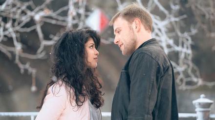 Bekommt doch ihr Finale: Die Serie „Sense8“ mit Kala (Tena Desae) und Wolfgang (Max Riemelt).