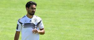 Ilkay Gündogan stellte sich am Dienstag den Fragen einiger Journalisten.