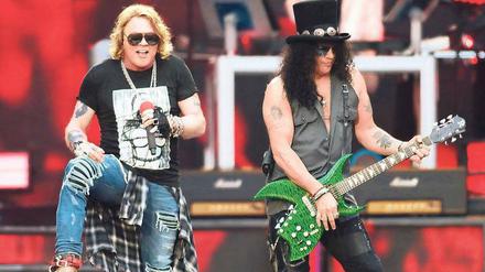 Sänger Axl Rose (li.) und Gitarrist Slash, die prägenden Figuren von Guns N’ Roses.