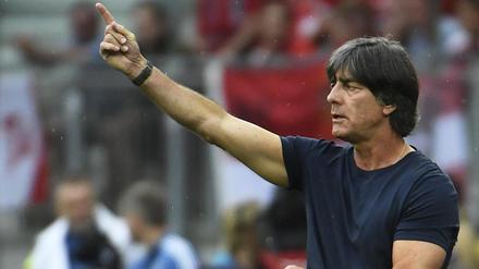 Nicht einer, sondern vier müssen gehen. Bundestrainer Joachim Löw.