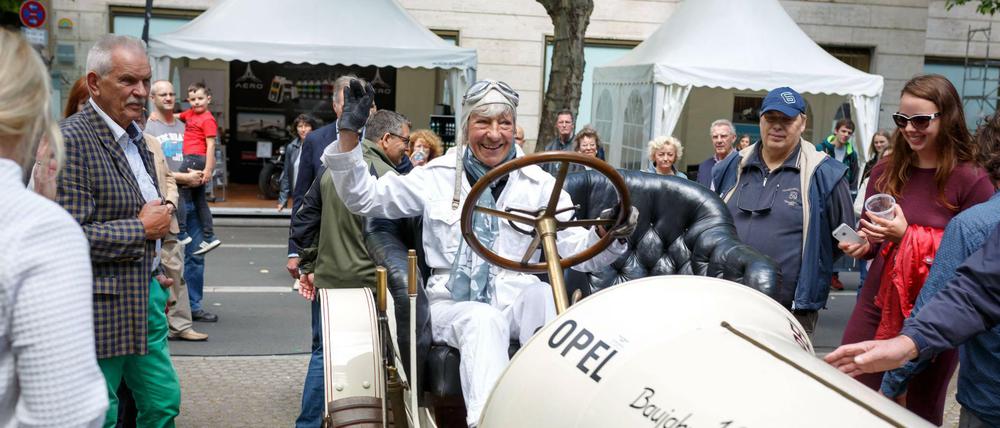 Heidi Hetzer machte letztes Jahr auch mit. 