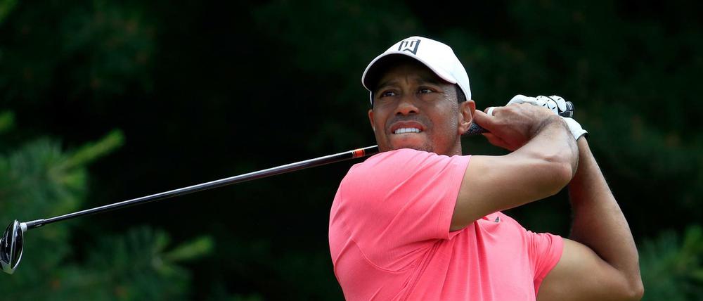 Bange Blicke sendete Tiger Woods am Sonntag über den Golfplatz in Dublin, Ohio. Nach einer mäßigen Finalrunde ist er weit abgeschlagen.
