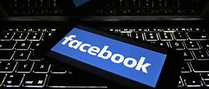 60 Geräteherstellergewährten erhielten ohne Einverständnis der Facebook-Nutzer Zugang zu ihren Daten. 