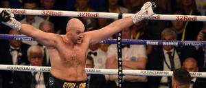  Tyson Fury im Ring. Ein echter Gegner war Sefer Seferi jedoch nicht. 