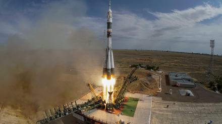 Sojus MS-09 mit drei Astronauten an Bord hebt am Mittwoch vom Kosmodrom im kasachischen Baikonur ab.