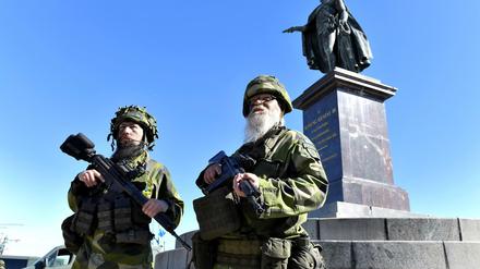 Keine Panik. Schwedische Reservesoldaten in Stockholm