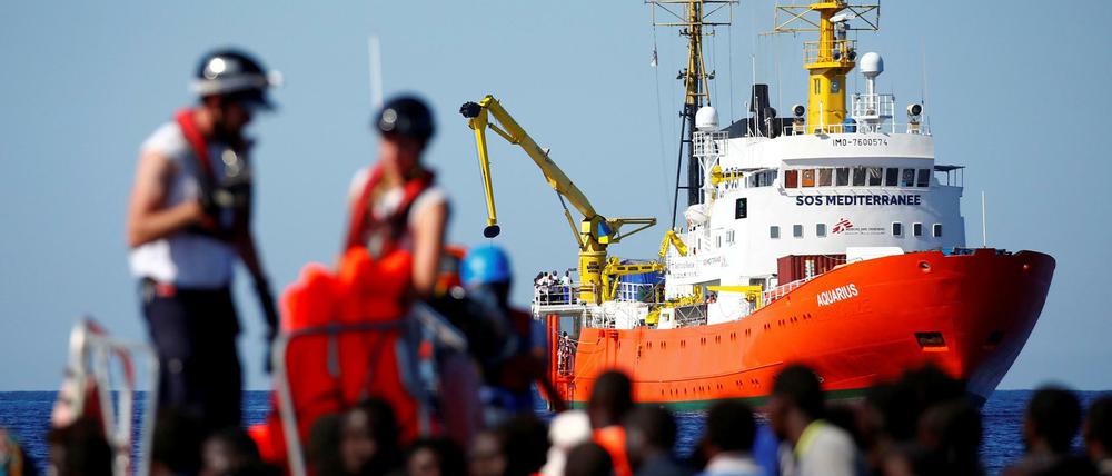 Das Rettungsschiff "Aquarius" im Mittelmeer