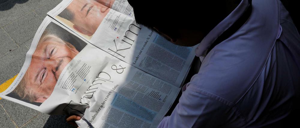 Bericht über den anstehenden Gipfel von Trump in Kim in einer Singapurer Zeitung