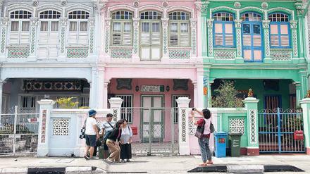 An kaum einem anderen Ort treffen so viele Volksgruppen zusammen wie in Singapur. Das Viertel Joo Chiat mit seinen Shophouses ist einmalig auf der Welt.
