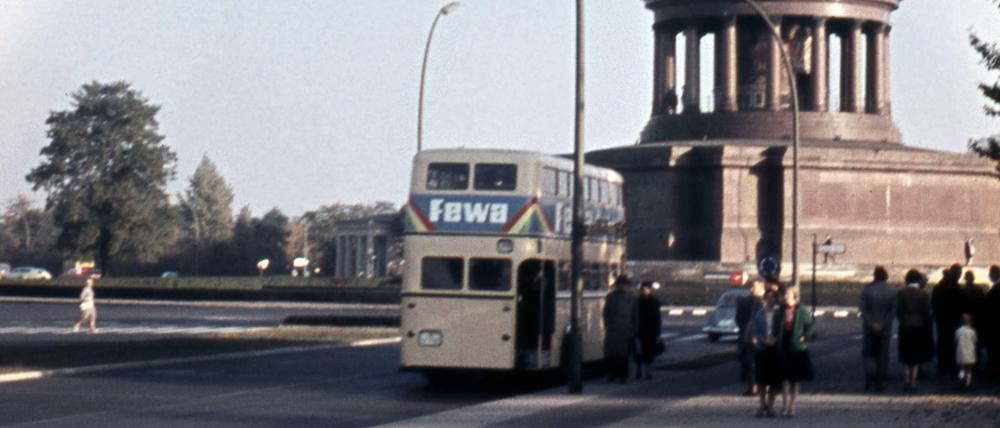 Doppelstockbus der BVG an der Goldelse - Berlin 1966