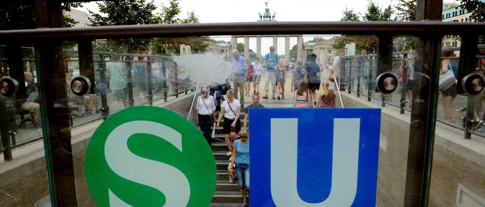Gesperrt: der S-Bahnhof Brandenburger Tor.