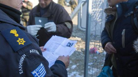 Für den Grenzschutz - hier 2015 in Griechenland - soll drastisch mehr Geld fließen.