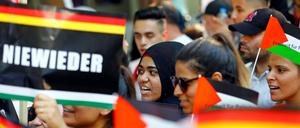 Teilnehmer der Al-Quds-Demo in Berlin am 9. Juni 2018.