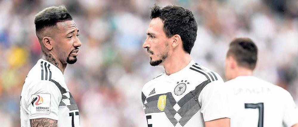 Wie geht's dir, Alter? Boateng und Hummels im Talk.