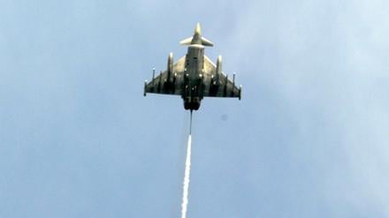 Ein Kampfflugzeug vom Typ Eurofighter.