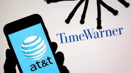 AT&T und Time Warner fusionieren.