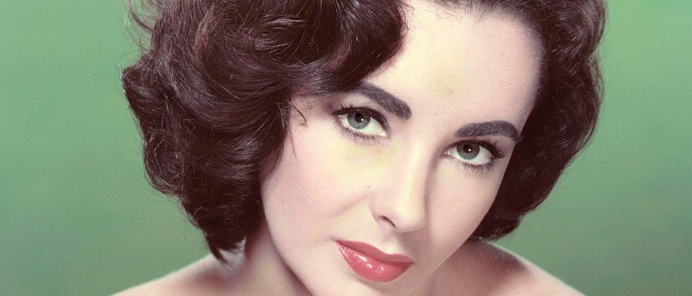 Die Hollywood-Schauspielerin. Elizabeth Taylor war acht Mal verheiratet und Exzessen zugeneigt.