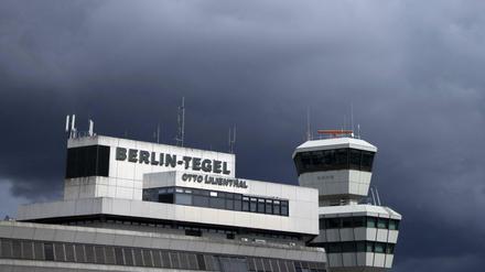Bei der Tegel-Debatte im Abgeordnetenhaus gab es unerwartete Koalitionsangebote.
