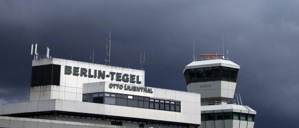 Bei der Tegel-Debatte im Abgeordnetenhaus gab es unerwartete Koalitionsangebote.